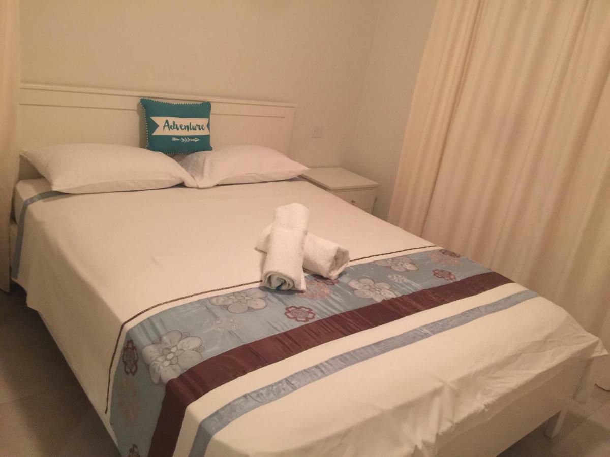 Lingna Luxury Apartment Lighthouse 파포스 외부 사진